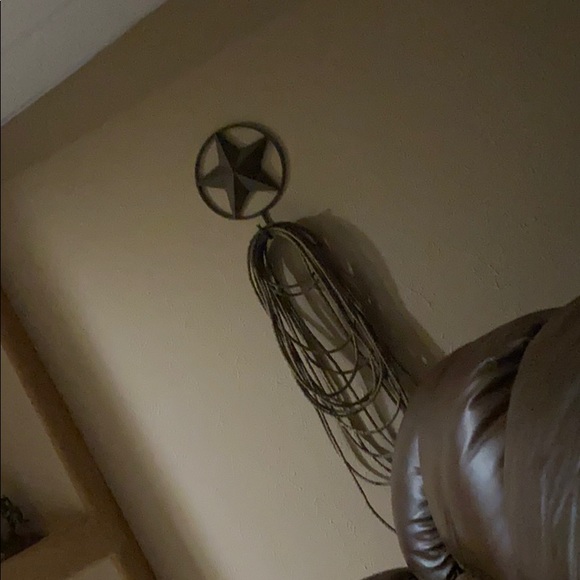 Meet your Posher, Roxann - Picture 1 of 1